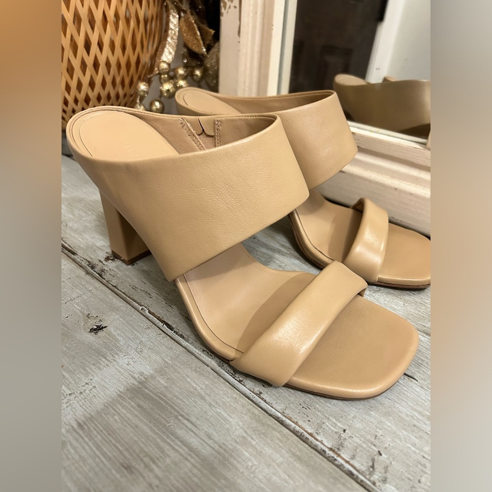 Vince Quinn Double Strap Beige Cream Leather 4” Heeled Sandal Casual Beach - Picture 3 of 8